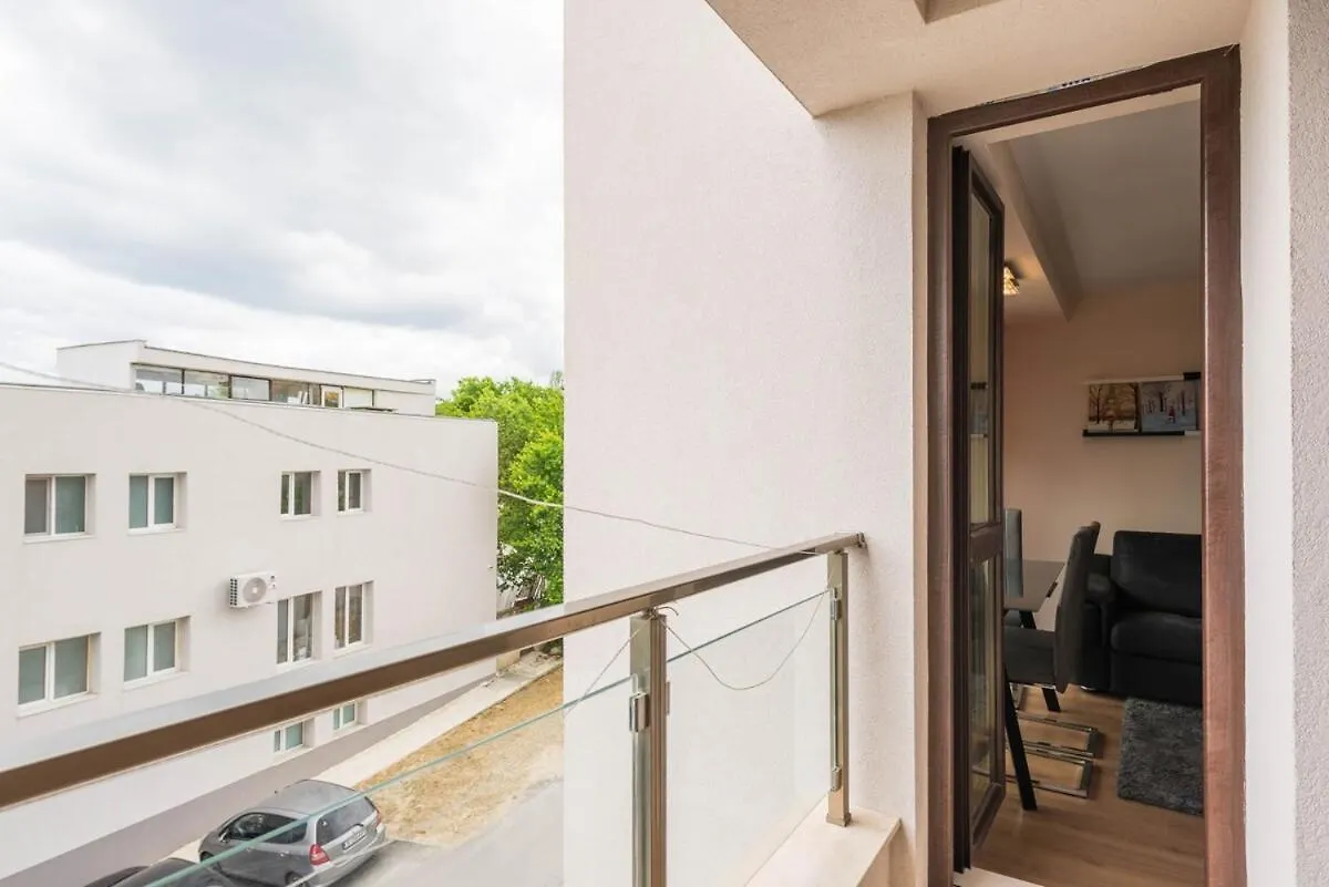 One Bedroom Apartment In Amelia Kabakum 바르나