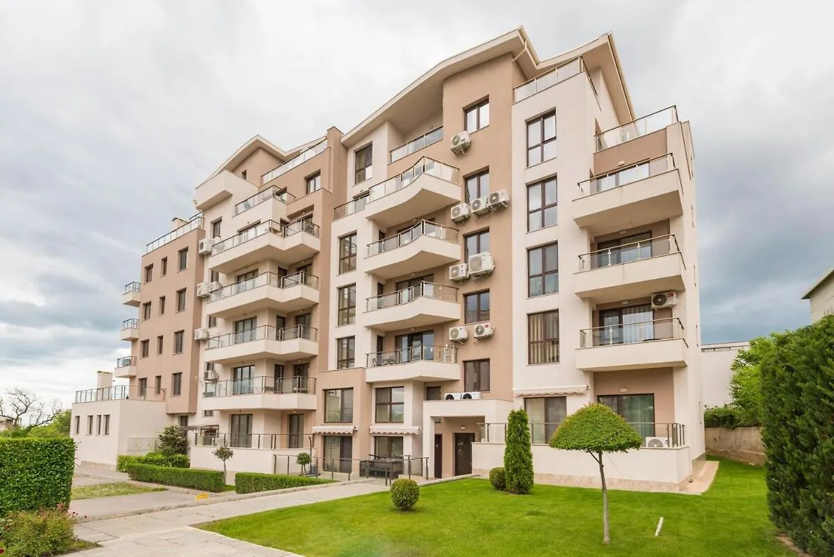 One Bedroom Apartment In Amelia Kabakum 바르나