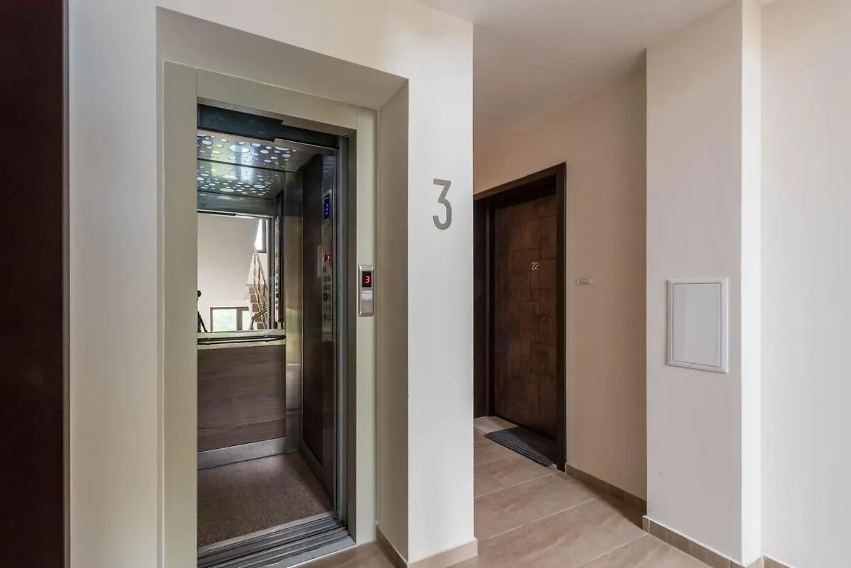 One Bedroom Apartment In Amelia Kabakum 바르나