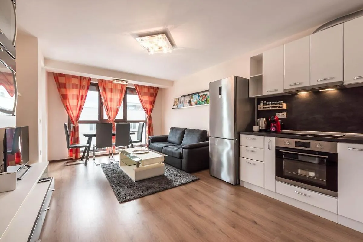 One Bedroom Apartment In Amelia Kabakum 바르나