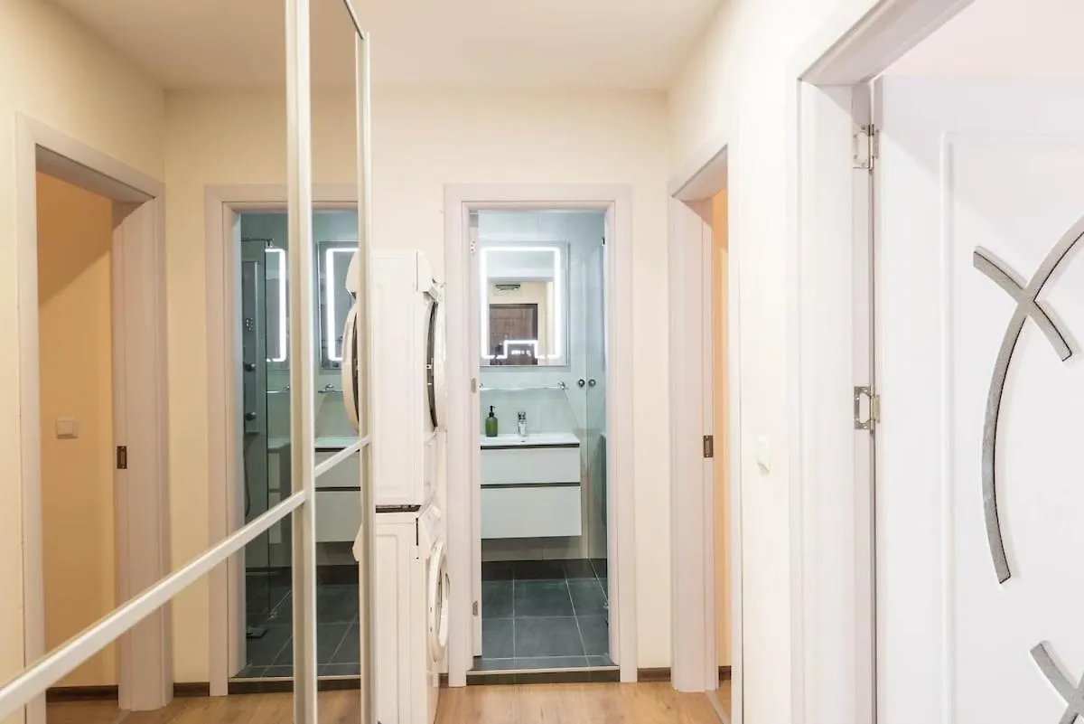 One Bedroom Apartment In Amelia Kabakum 바르나