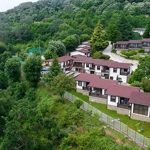 Complex Fichoza Parc de vacanță
